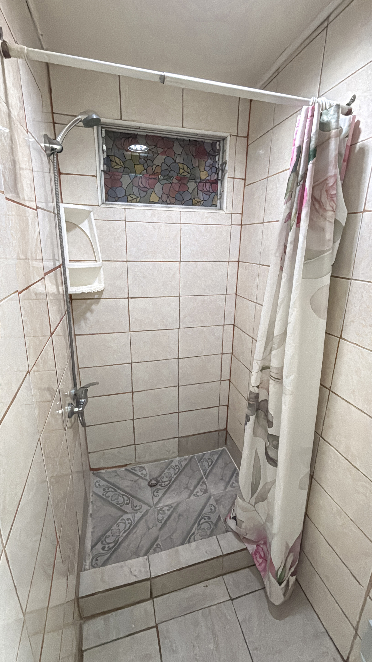 Ducha de los baños de mujeres