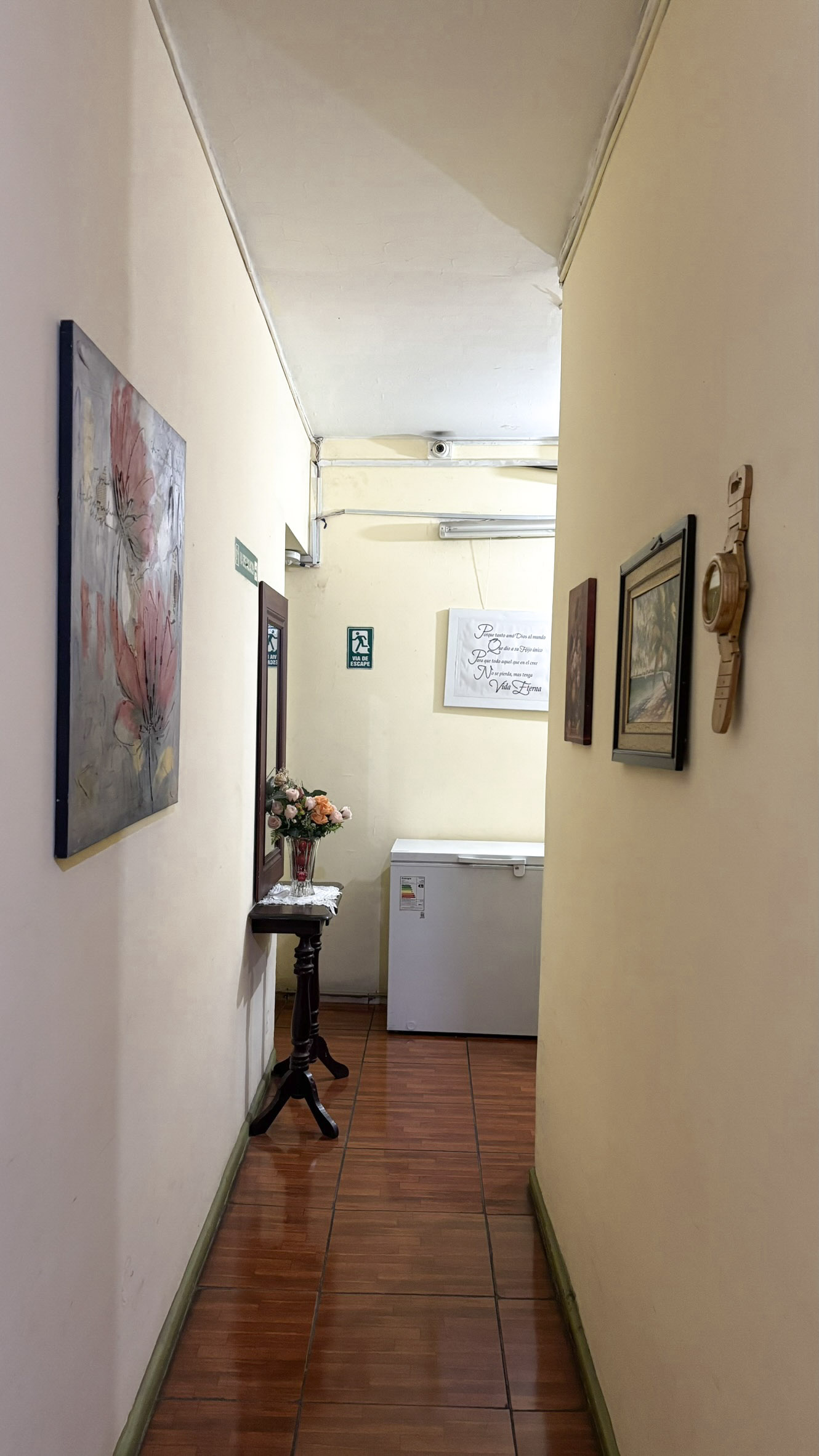 El pasillo del primer piso