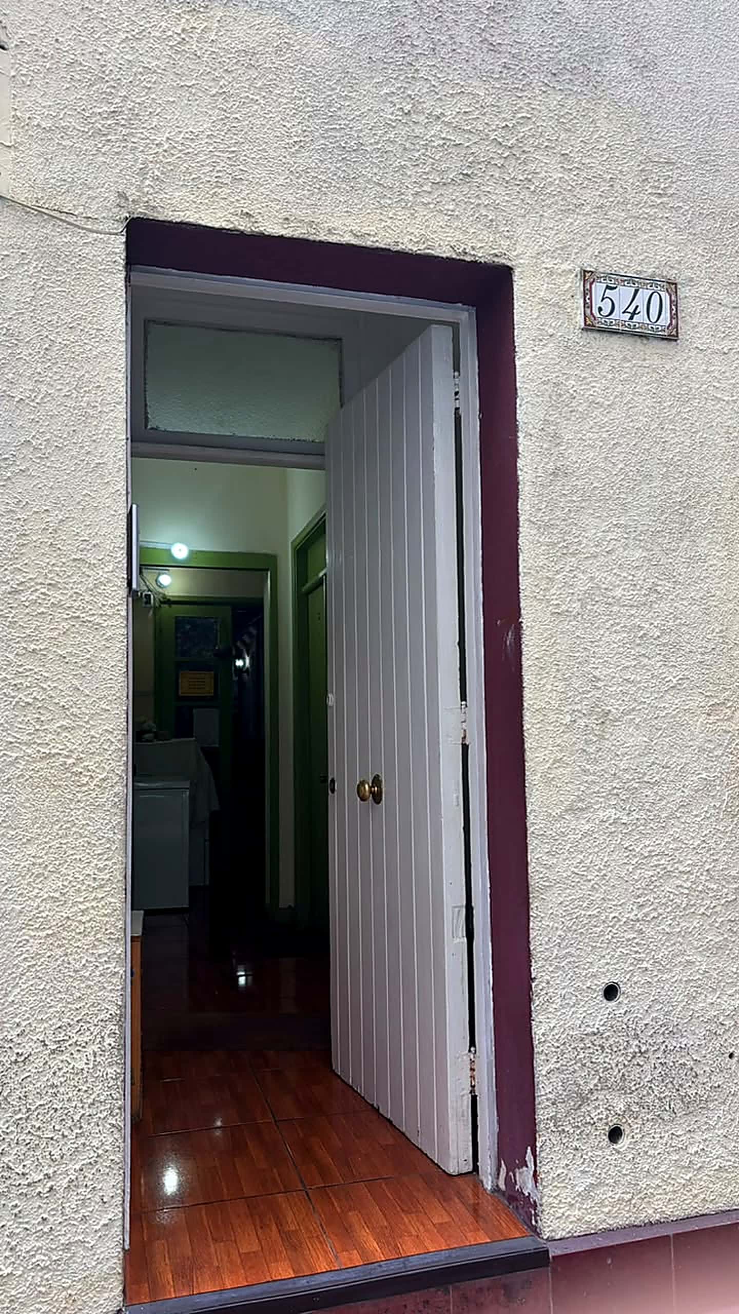 La puerta del 540, abierta