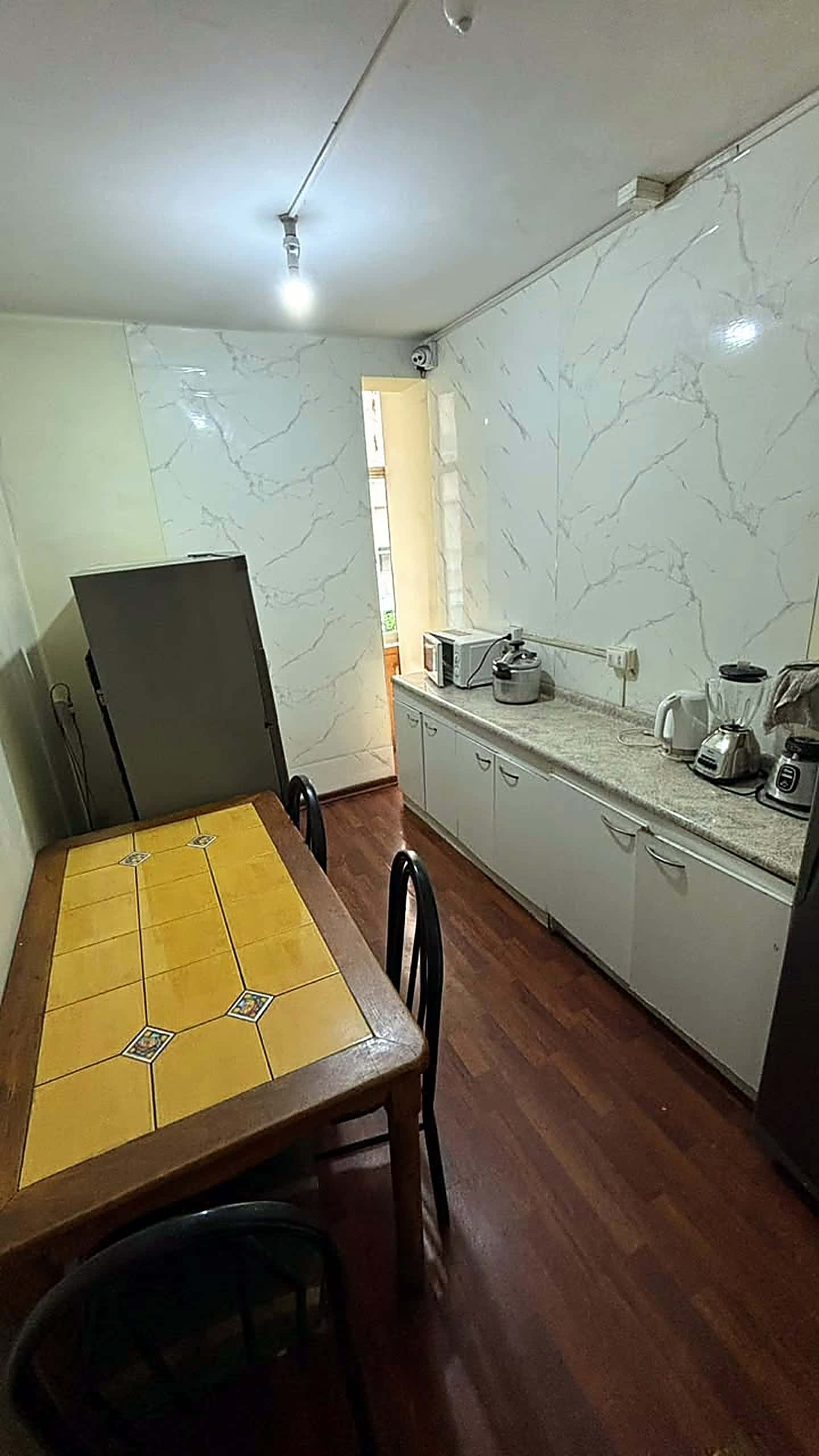 Comedor junto a la cocina